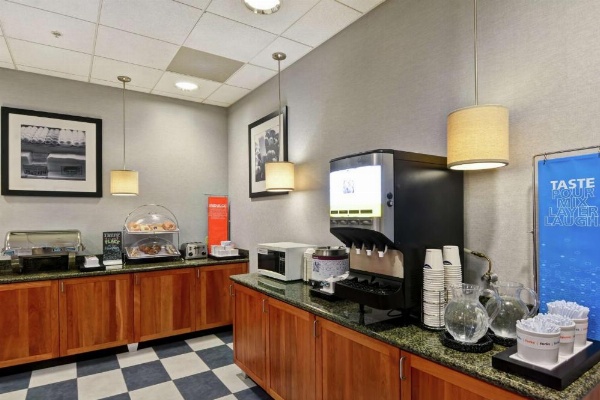 Hampton Inn By Hilton Sayre image 15