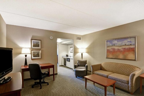 Hampton Inn By Hilton Sayre image 23