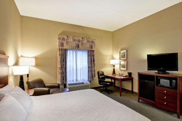 Hampton Inn By Hilton Sayre image 27